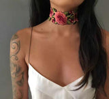 Rosé Choker